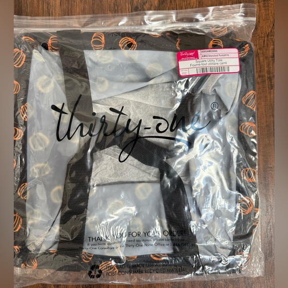 Thirty-One Black Square Utility Tote w/ “Sketched Pumpkins” Orange Design - Picture 6 of 6